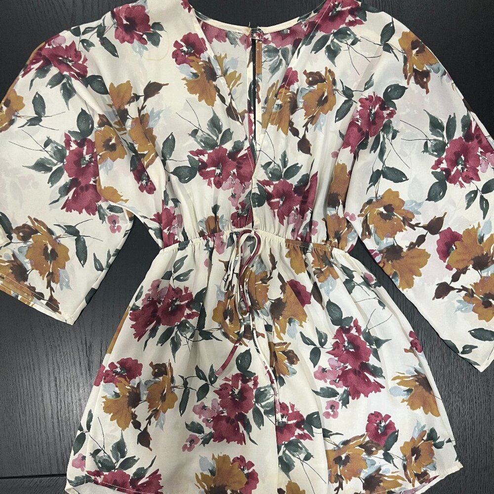 Audrey 3+1 floral romper